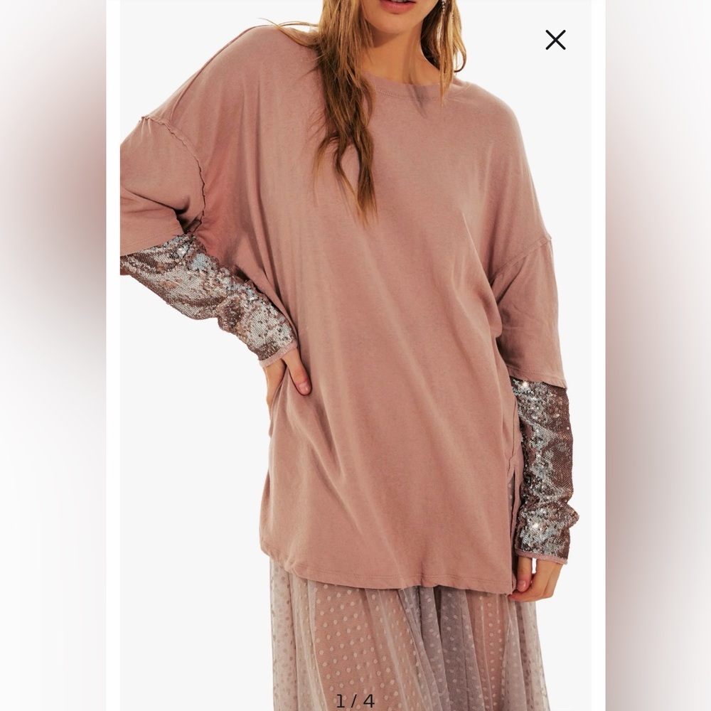 NWT Free People Nellie Sequin Twofer oversized T-shirt with sequin sleeves -Med